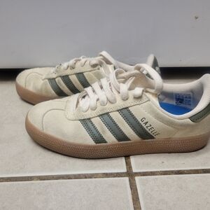 Adidas Gazelle Cream and Green Sneakers